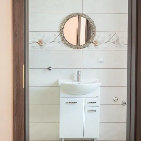 شقة Na Cichej 5 A3 *